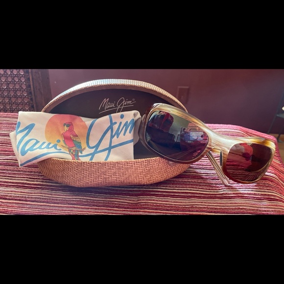 Maui Jim Accessories - MJ-134-22 Hibiscus Sandstone/HCL Bronze Sunglasses